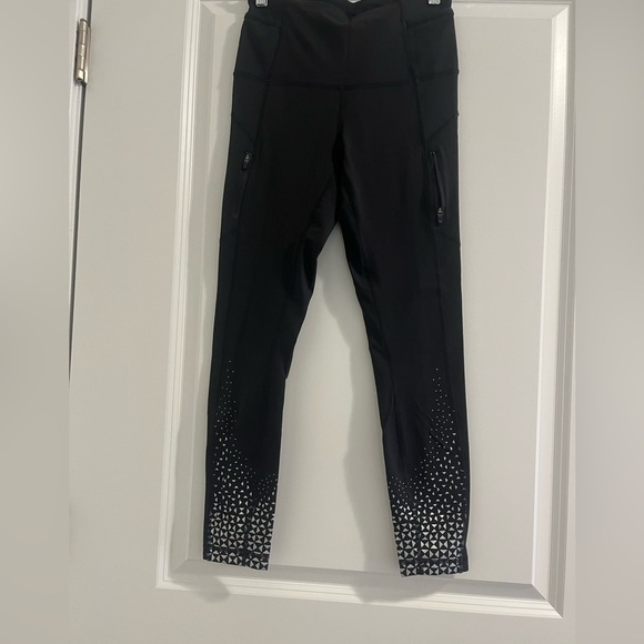 LULULEMON Ice Queen Black Cropped Leggings Women’s Size 4 - Picture 2 of 9